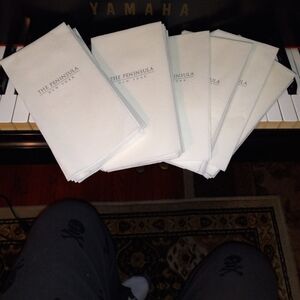 Stack Of 25 Vintage THE PENINSULA NEW YORK Serviettes